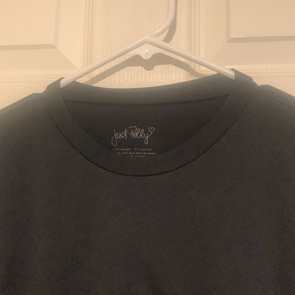 Pre-loved black fitted long sleeve top! - Picture 2 of 3